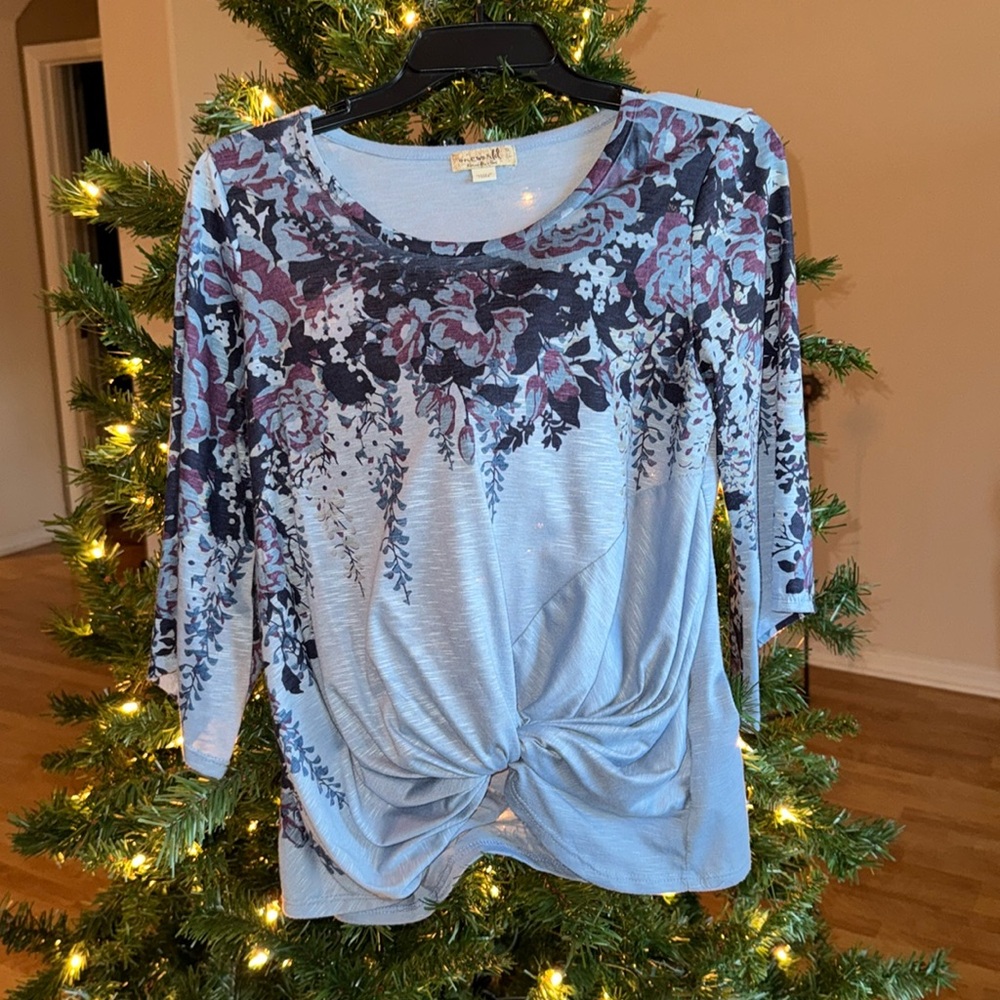 Top by Oneworld, Size S, Blue, EUC, Pretty Floral Print (CL)